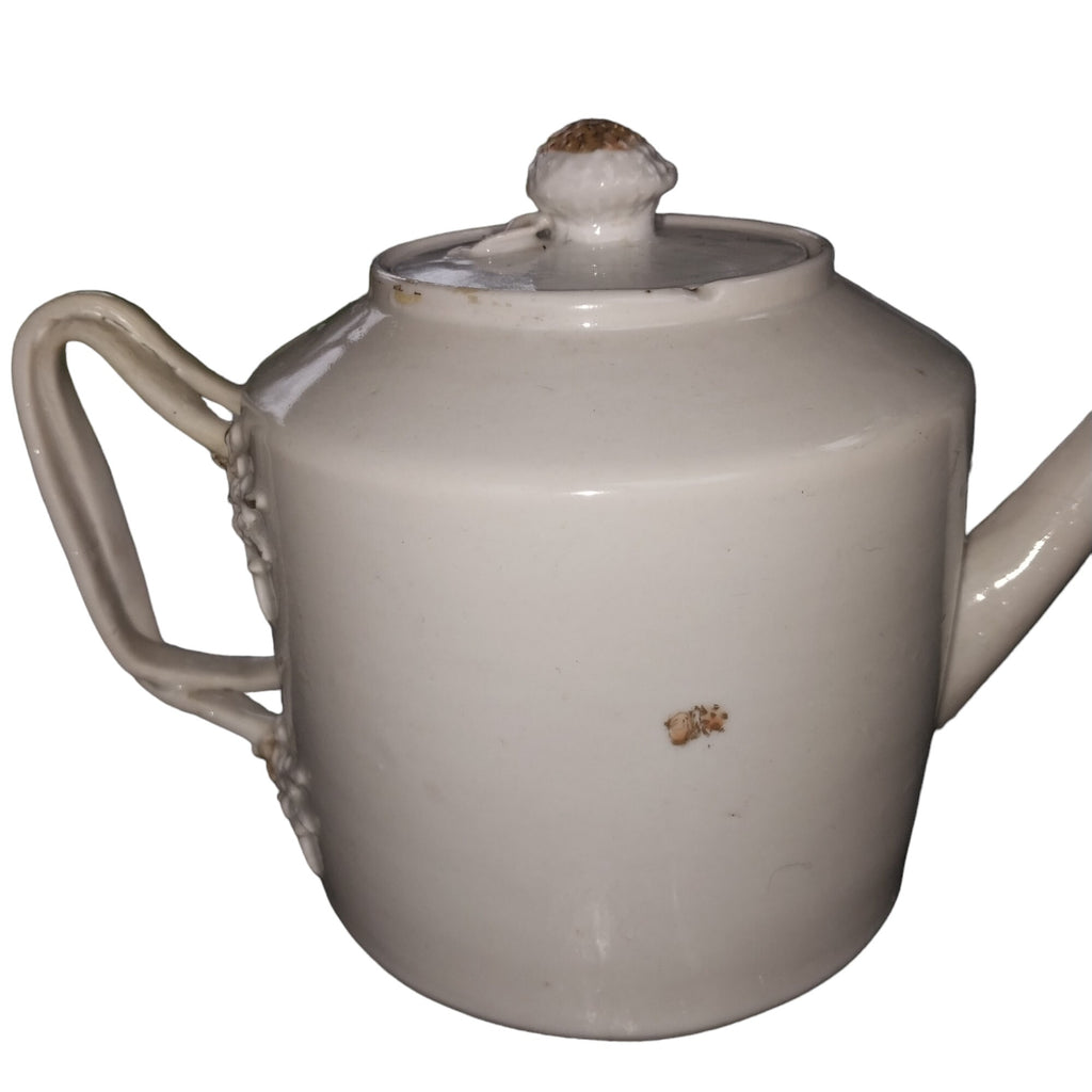 Gold Late 18th Century Drum Style Chinese Export Teapot With Twisted Handle