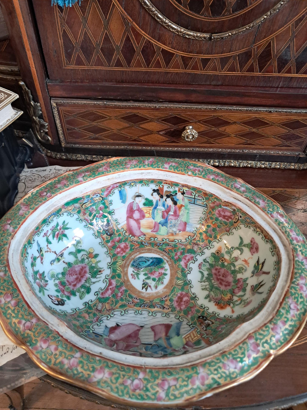 Early Rose Medallion Set of 3 Soup Tureens
