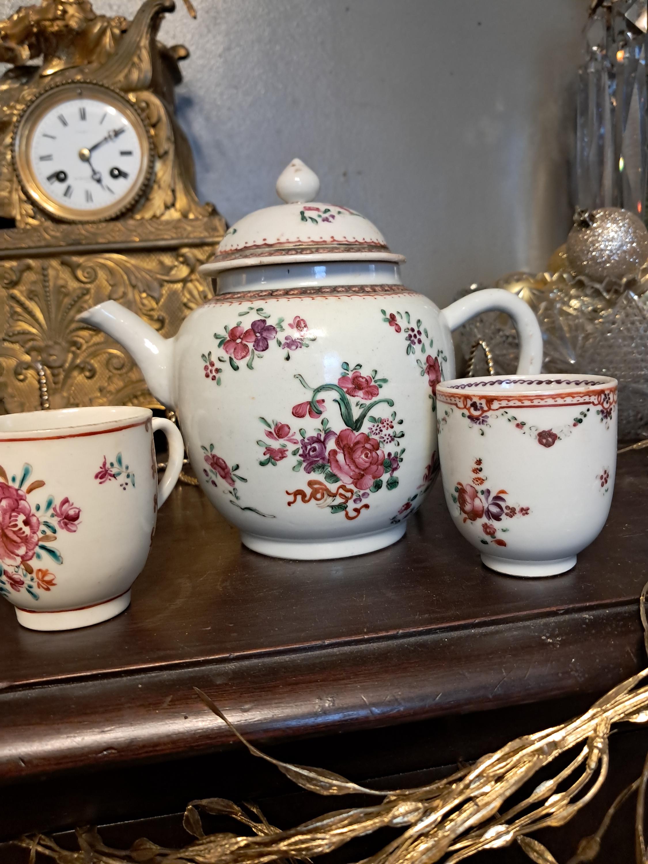 18th Century Chinese Famille Rose Teapot